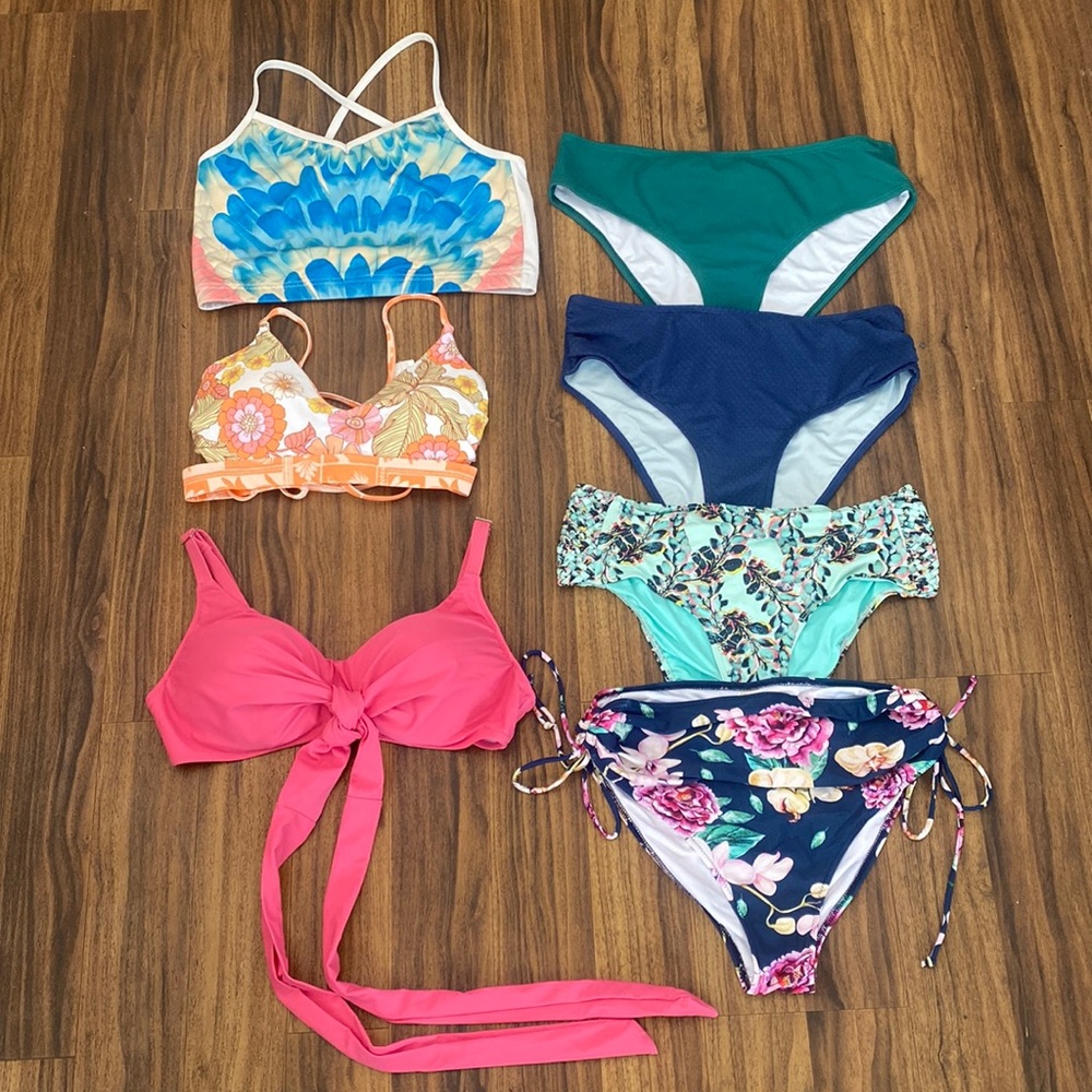 Mixed Bikini Bundle Size Large (3 tops 4 Bottoms)